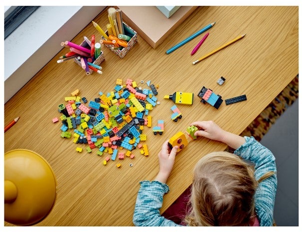 Lego Kreativ lek med neonfarger 11027