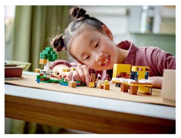 Lego Birøkterens hytte 21241