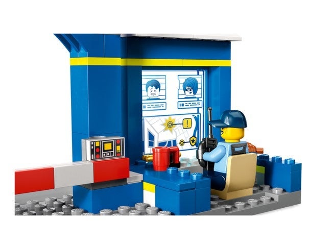 Lego Skurkejakt på politistasjonen 60370