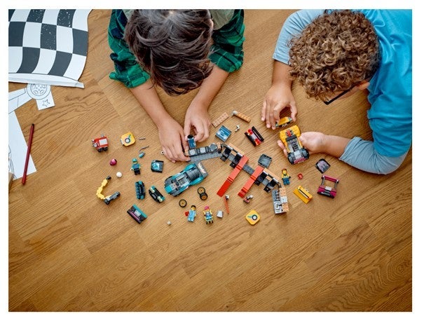 Lego Bilverksted 60389