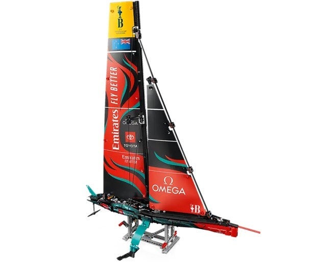 Lego Yachten Emirates Team New Zealand AC75 42174