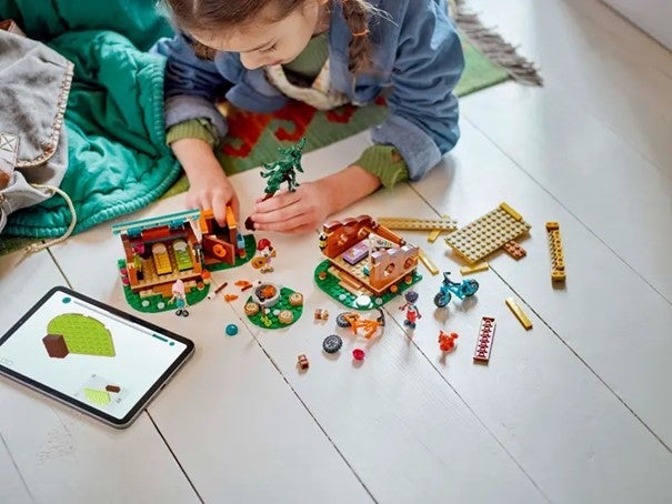 Lego Koselige hytter på ferieleir 42624