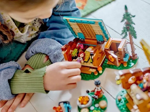 Lego Koselige hytter på ferieleir 42624