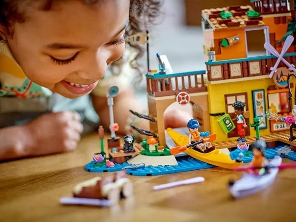 Lego Opplevelsesleir med vannsport 42626