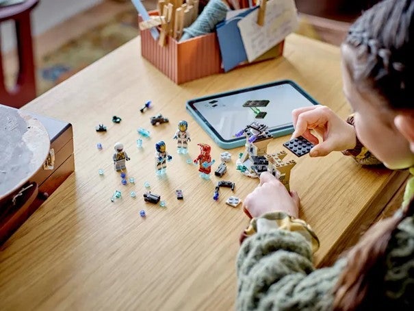 Lego Iron Man & Iron Legion mot Hydra-soldat 76288