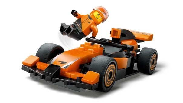 Lego F1-fører med McLaren-racerbil 60442