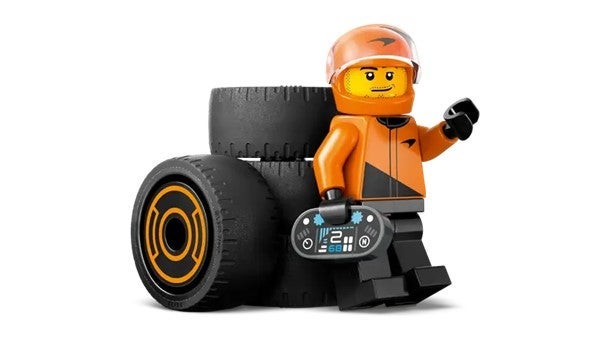 Lego F1-fører med McLaren-racerbil 60442