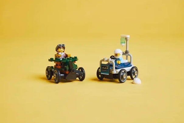 Lego Racerbilpakke flybil mot sykesengbil 60459