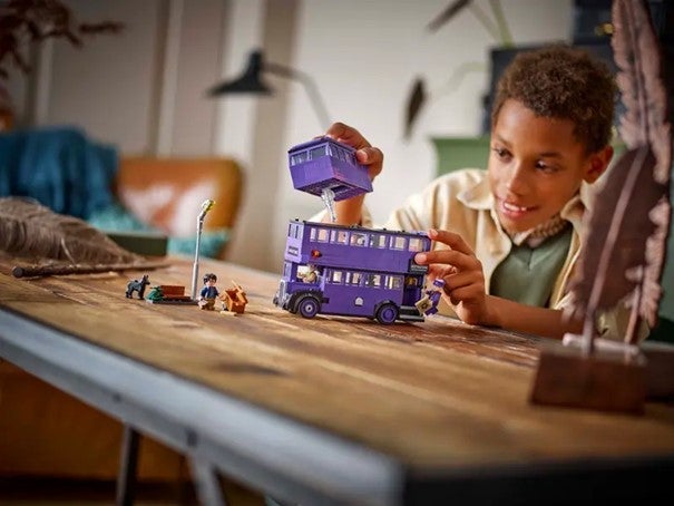 Lego På eventyr med Fnattbussen 76446