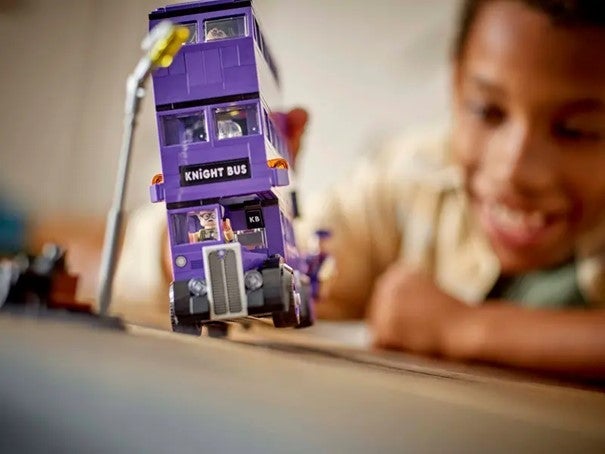 Lego På eventyr med Fnattbussen 76446