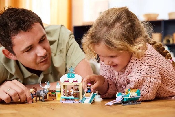 Lego Annas eventyrlige sledetur 43256