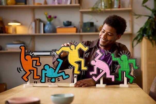 Lego Keith Harings dansende figurer 31216