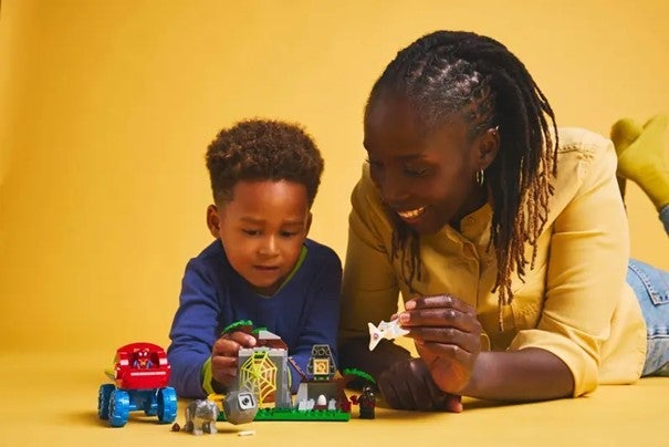 Lego Team Spidey: Dino-truck til unnsetning 11199