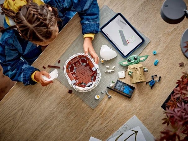 Lego Grogu med svevende barnevogn 75403