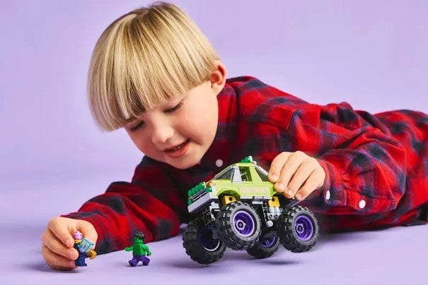 Lego Hulk-monstertruck mot Thanos 76312
