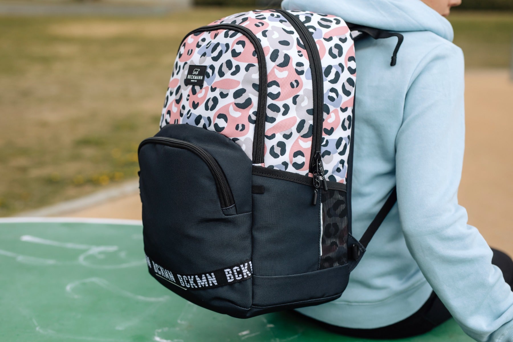 Skolesekk 2-7.kl Light Safari Sport Junior 30L