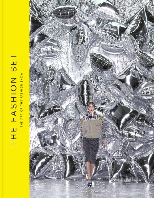 FASHION SET - ART OF THE FASHION SHOW