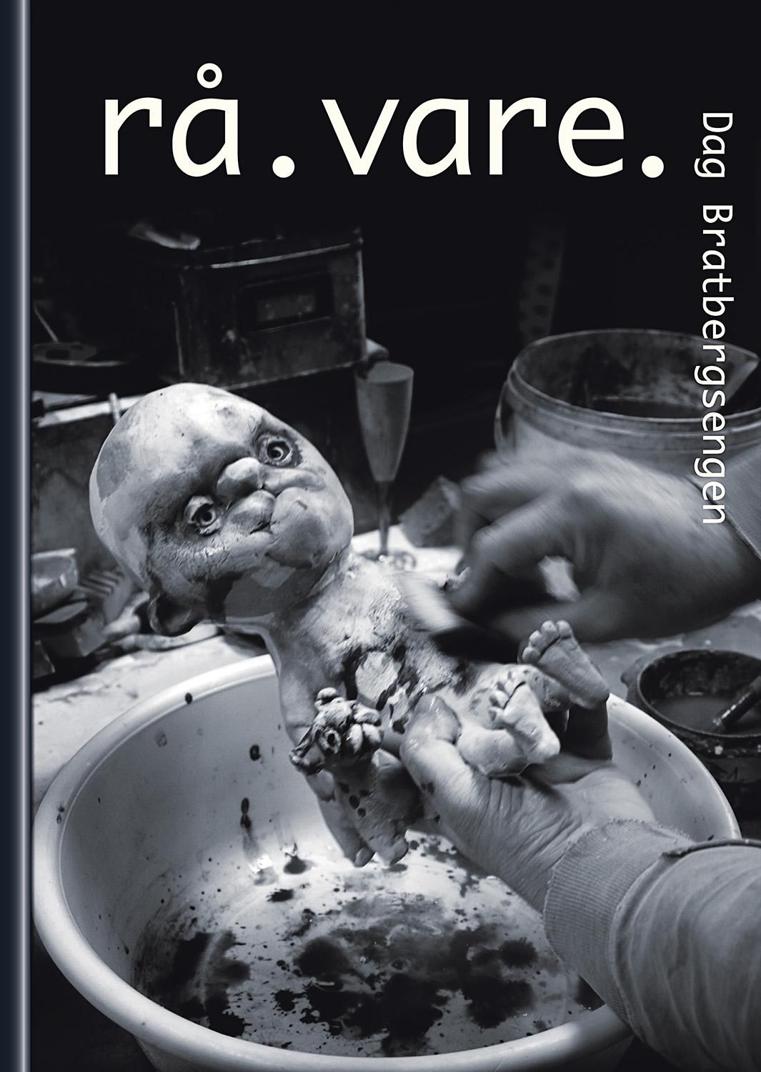 Rå.vare. - glimt inn i et verksted og keramiske prosesser fra sansning, tanker og håndverk via galleriet og hjem til folk