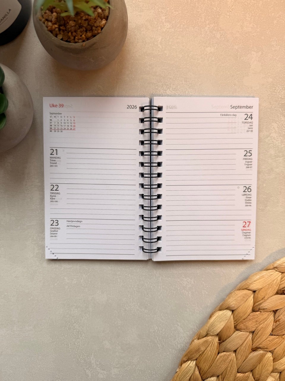 Kalender 2026 7.Sans Adnotam Refill Spiral Grå