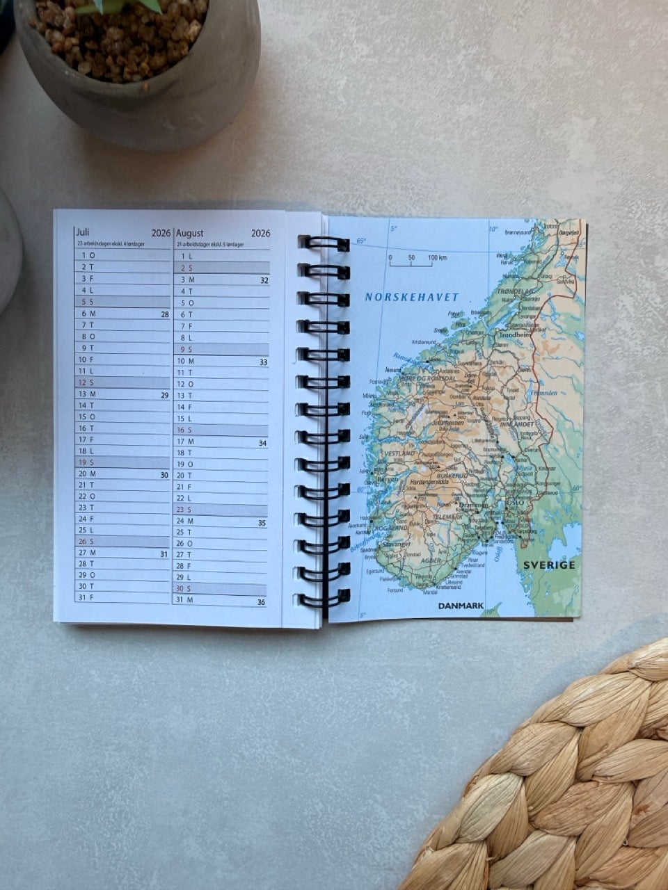 Kalender 2026 7.Sans Adnotam Refill Spiral Grå