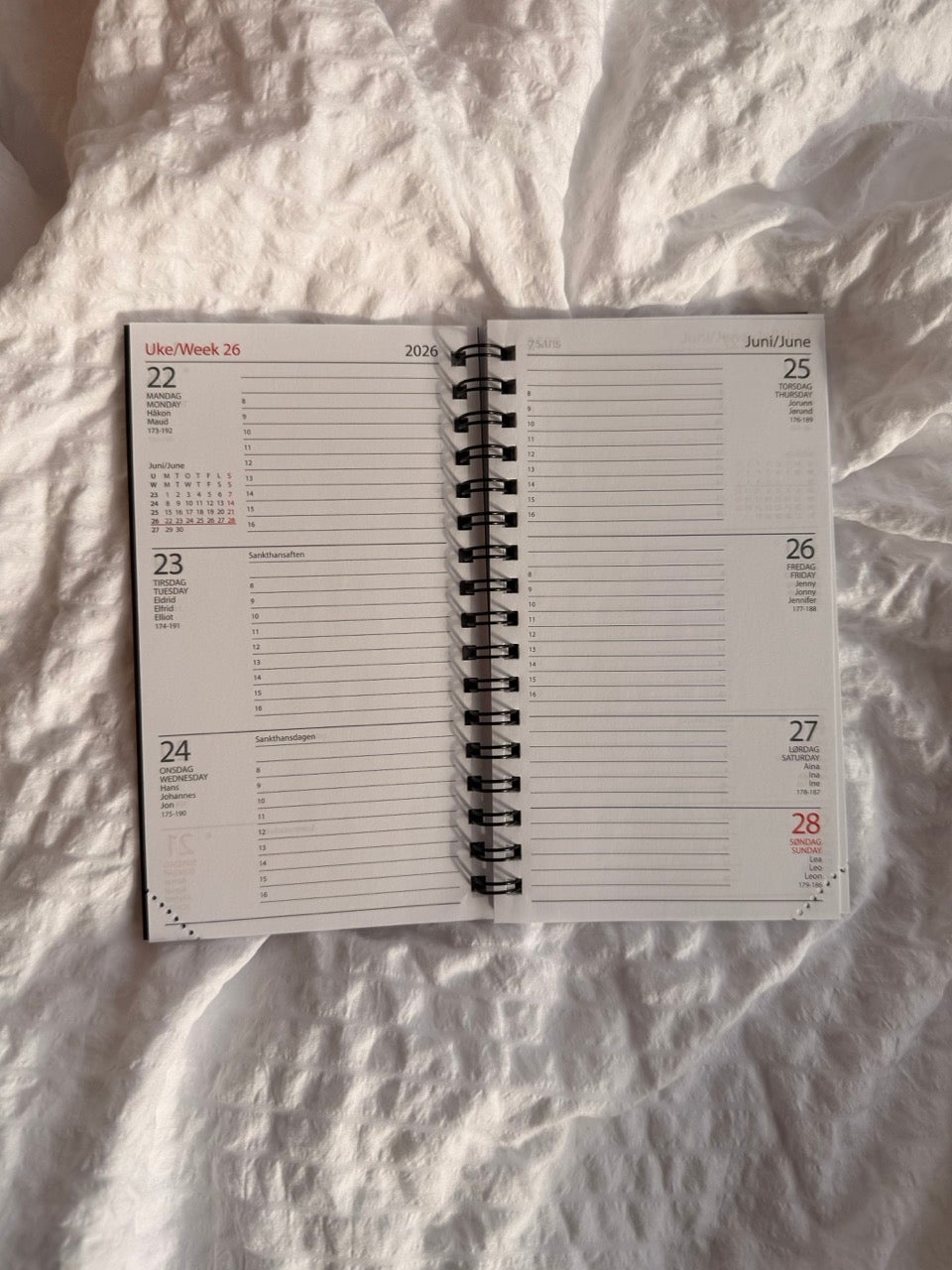 Kalender 2026 7.Sans Datum Refill Grå