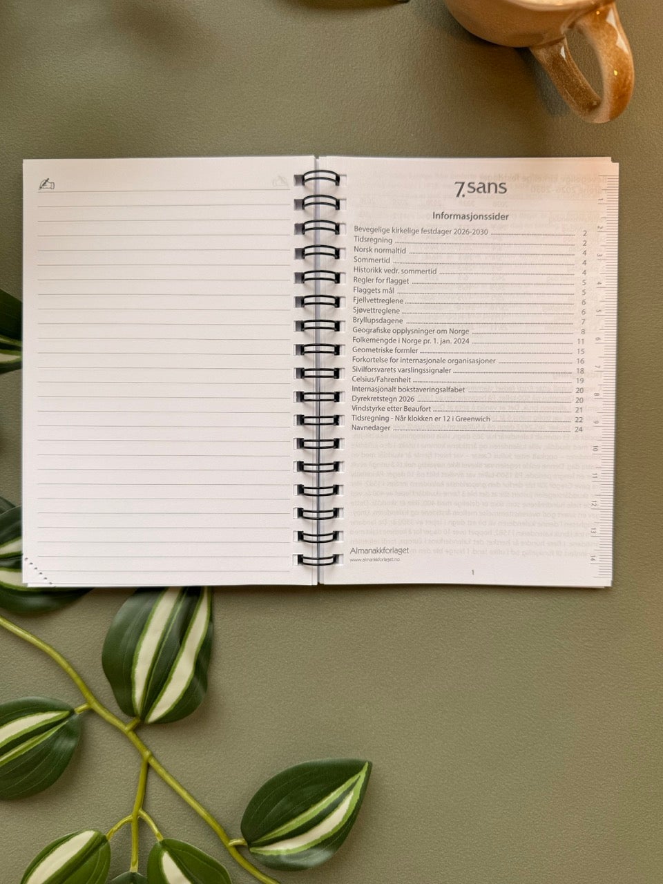 Kalender 2026 7.Sans Futurum Refill Grå