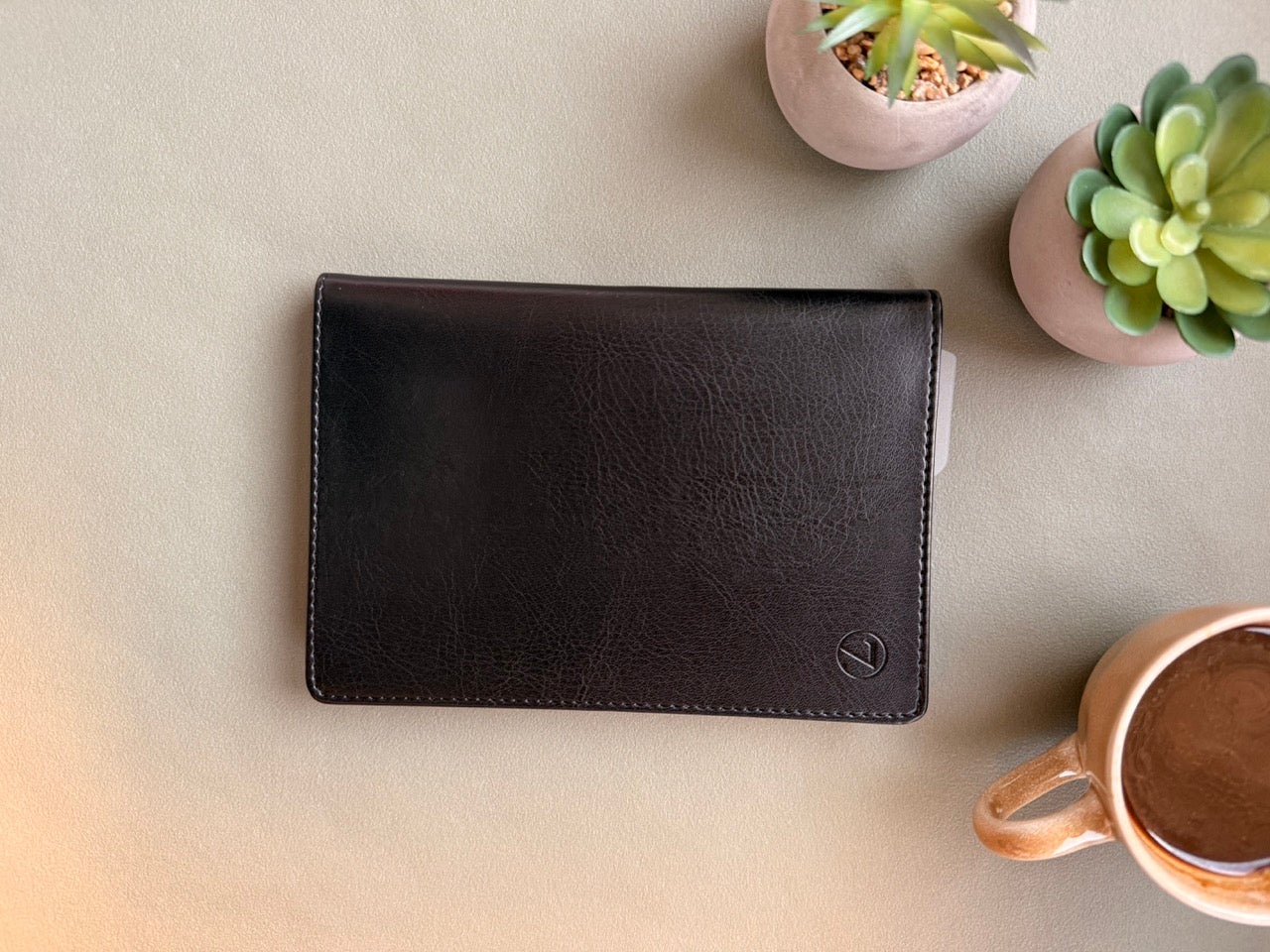 Kalender 2026 7.Sans Futurum Refill i omslag Sort