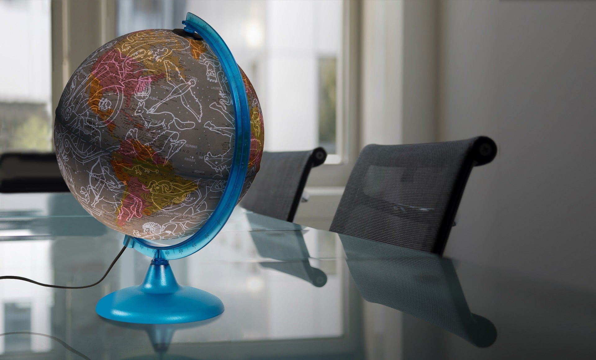 Globus 25cm m/lys Night & Day LED Norsk