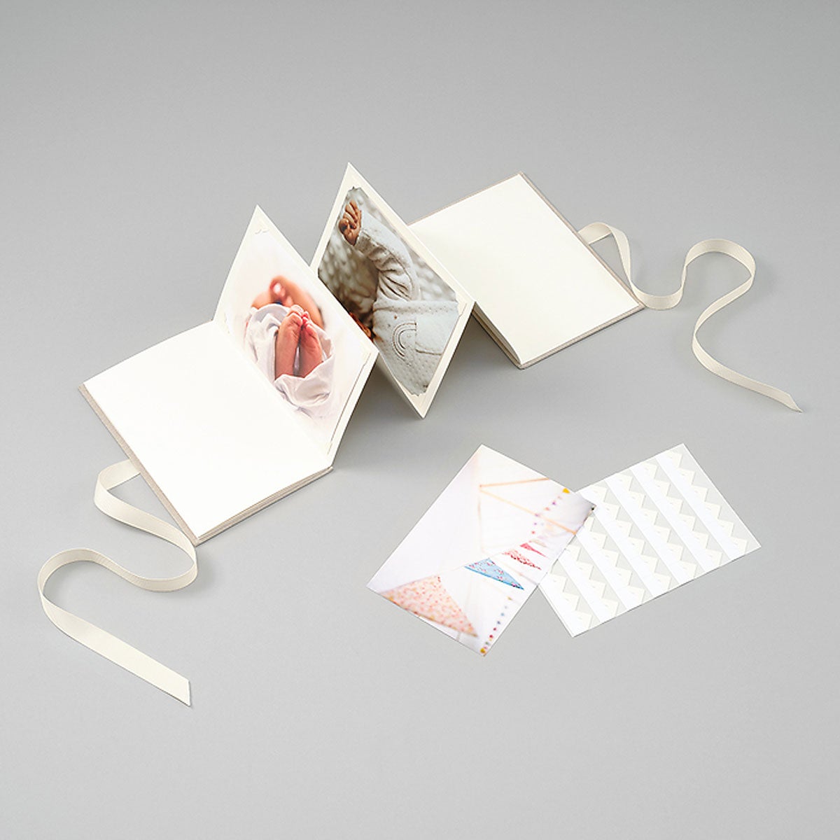 Trekkspillalbum Petit Atelier Sand