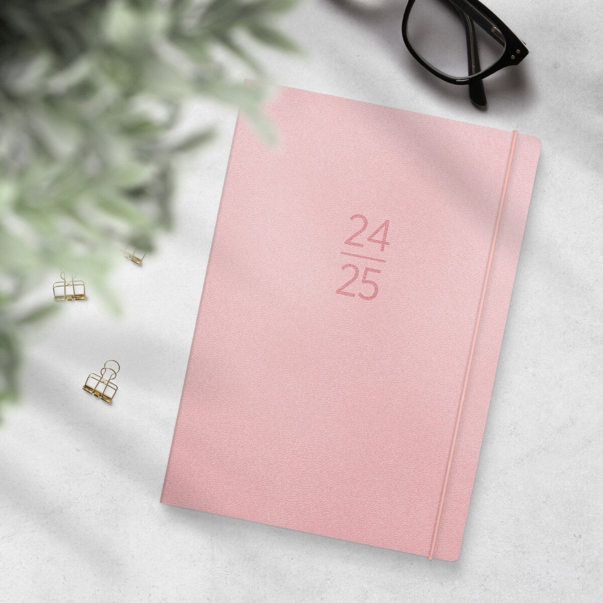 Kalender 24/25 Grieg A5 uke rosa