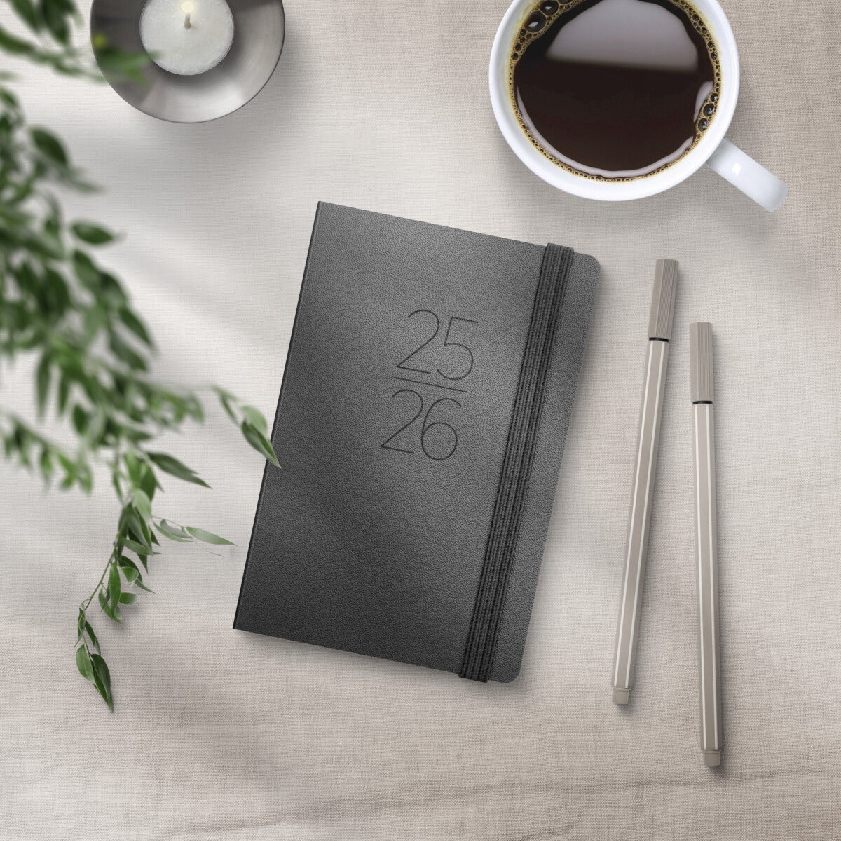 Studentkalender Grieg A7 myk 25/26 sort