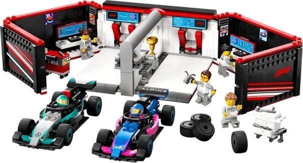 Lego F1-verksted med Mercedes-AMG og Alpine 60444