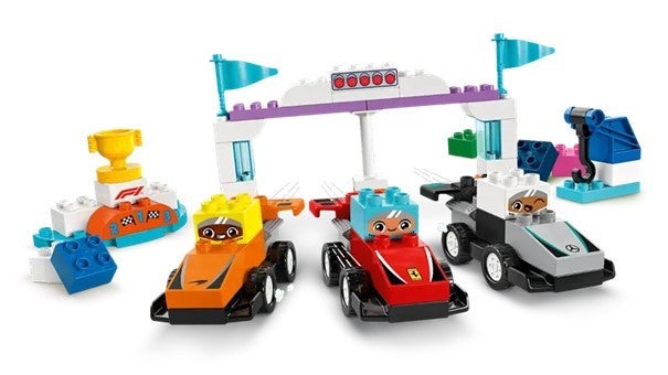 Lego F1 Team med racerbiler og sjåfører 10445