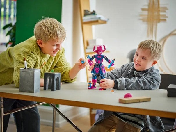 Lego Fantastic Four mot Galactus-byggefigur 76316