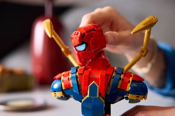Lego Byste av Iron Spider-Man 76326