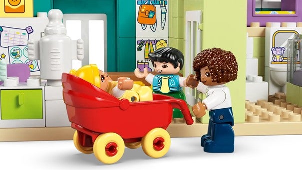 Lego 3-i-1 Moderne familievilla med figurer 10470