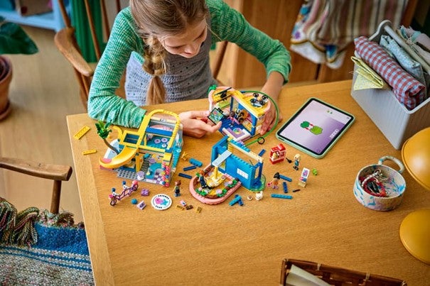 Lego Friends klubbhuset i Heartlake City 42689