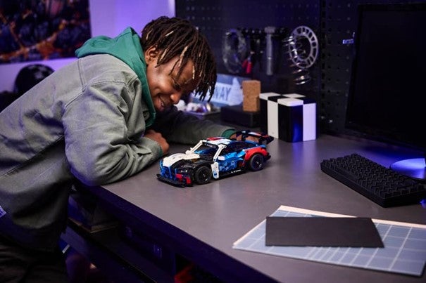 Lego BMW M4 GT3 EVO-racerbil 42226