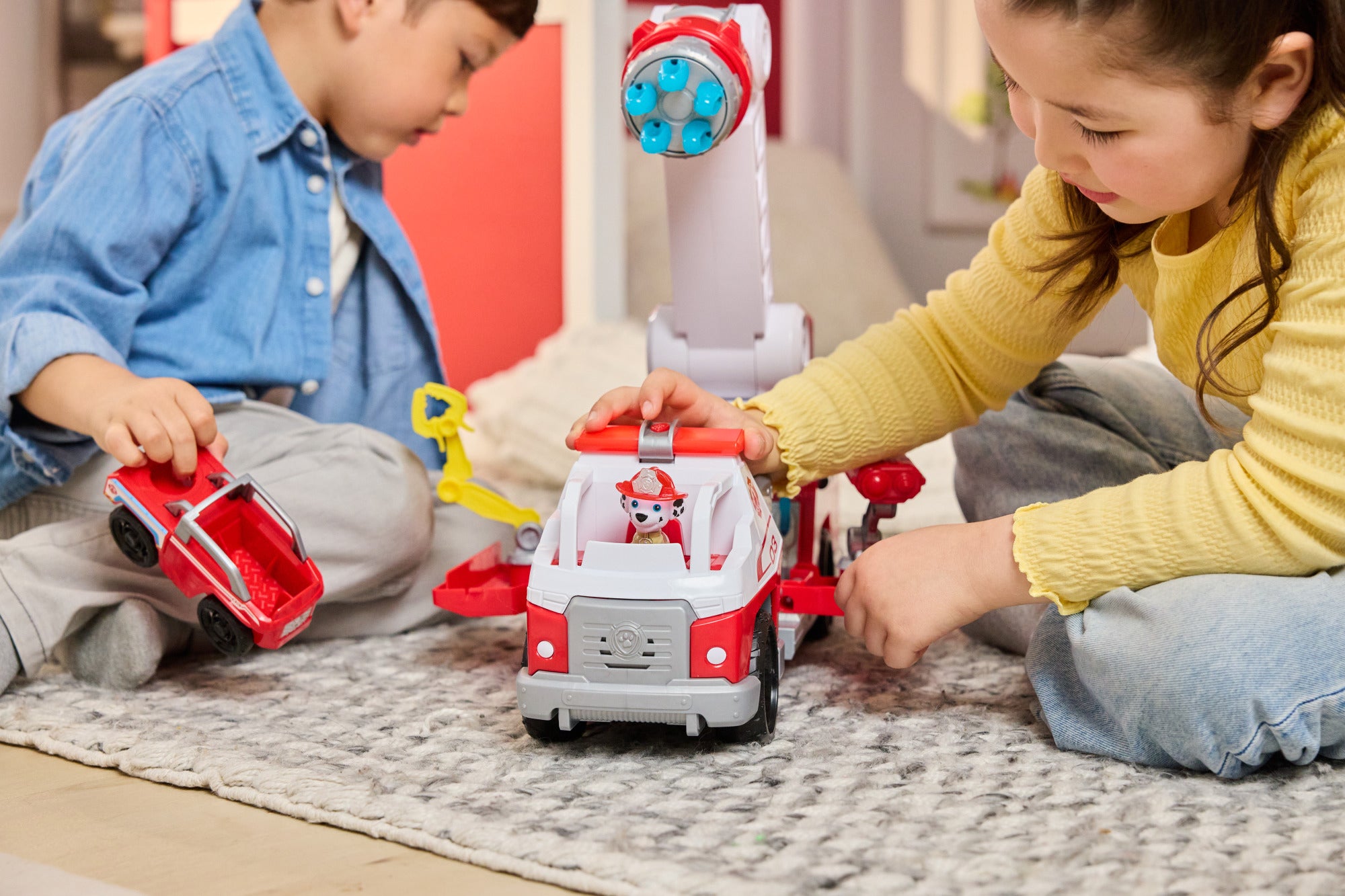 Paw Patrol Fire Rescue Deluxe Firetruck