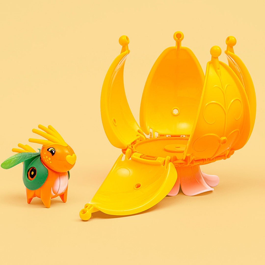 Brio Flora Marigold Flower House