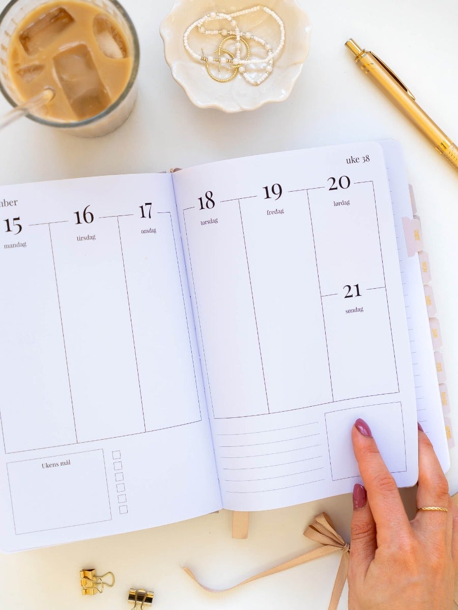 Studieplanlegger 25/26 Aveluna A5 Beige