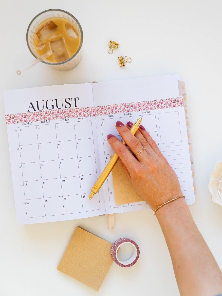 Studieplanlegger 25/26 Aveluna A5 Beige