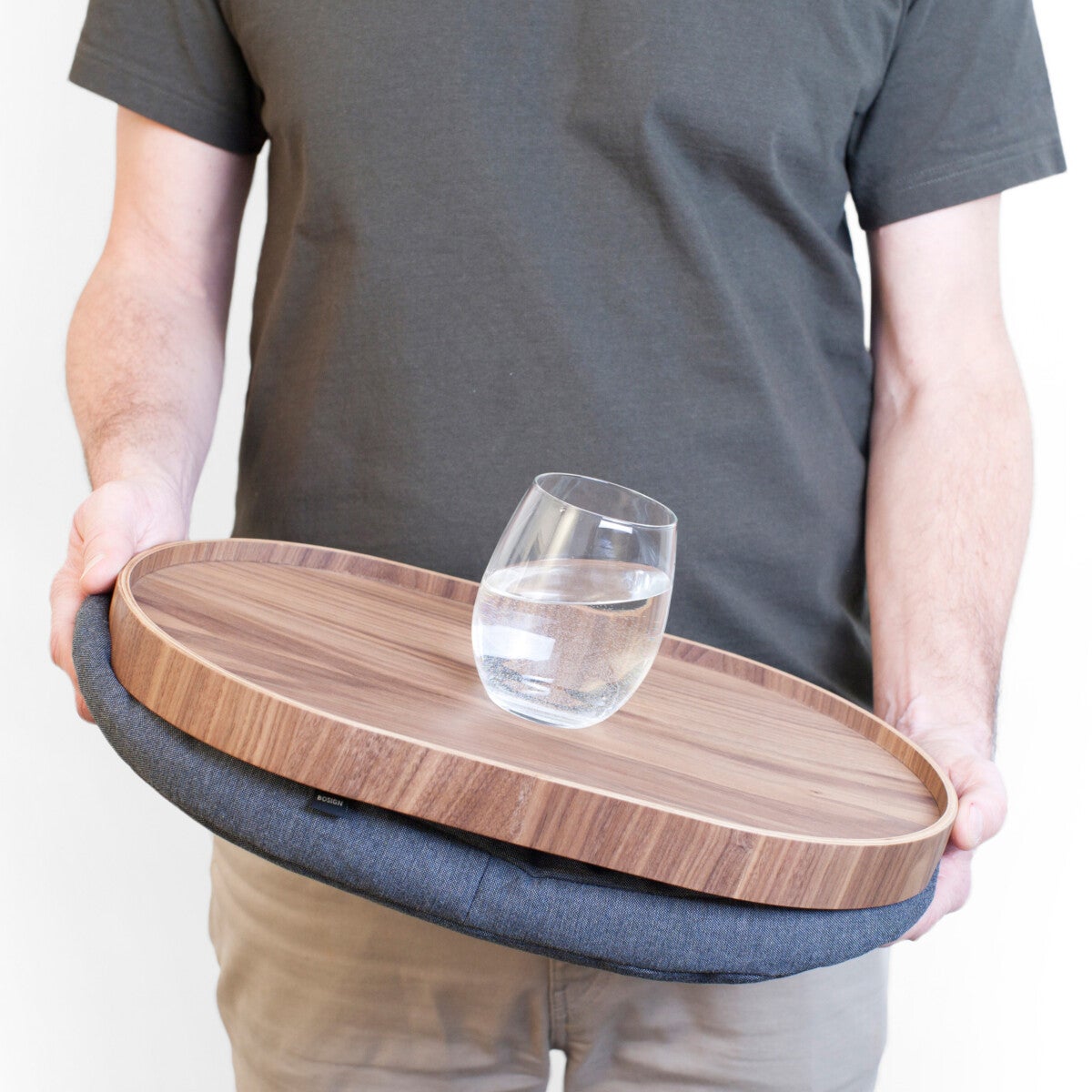 Laptray Curveline Anti-slip Bosign Valnøtt Grå M