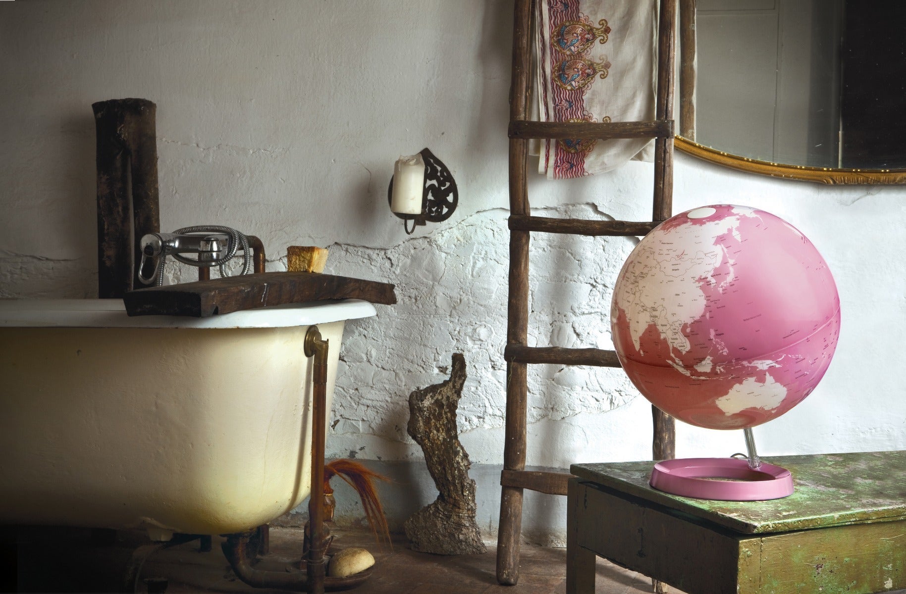 Globus 30cm Light & Colour Coral Eng LED-lys