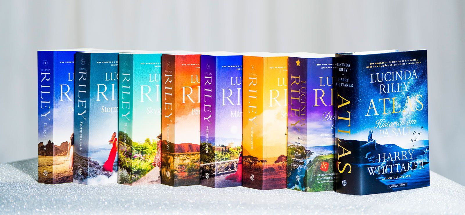 Lucinda Rileys bestselgende bokserie er komplett. Foto: Maria Kleppe Vihovde