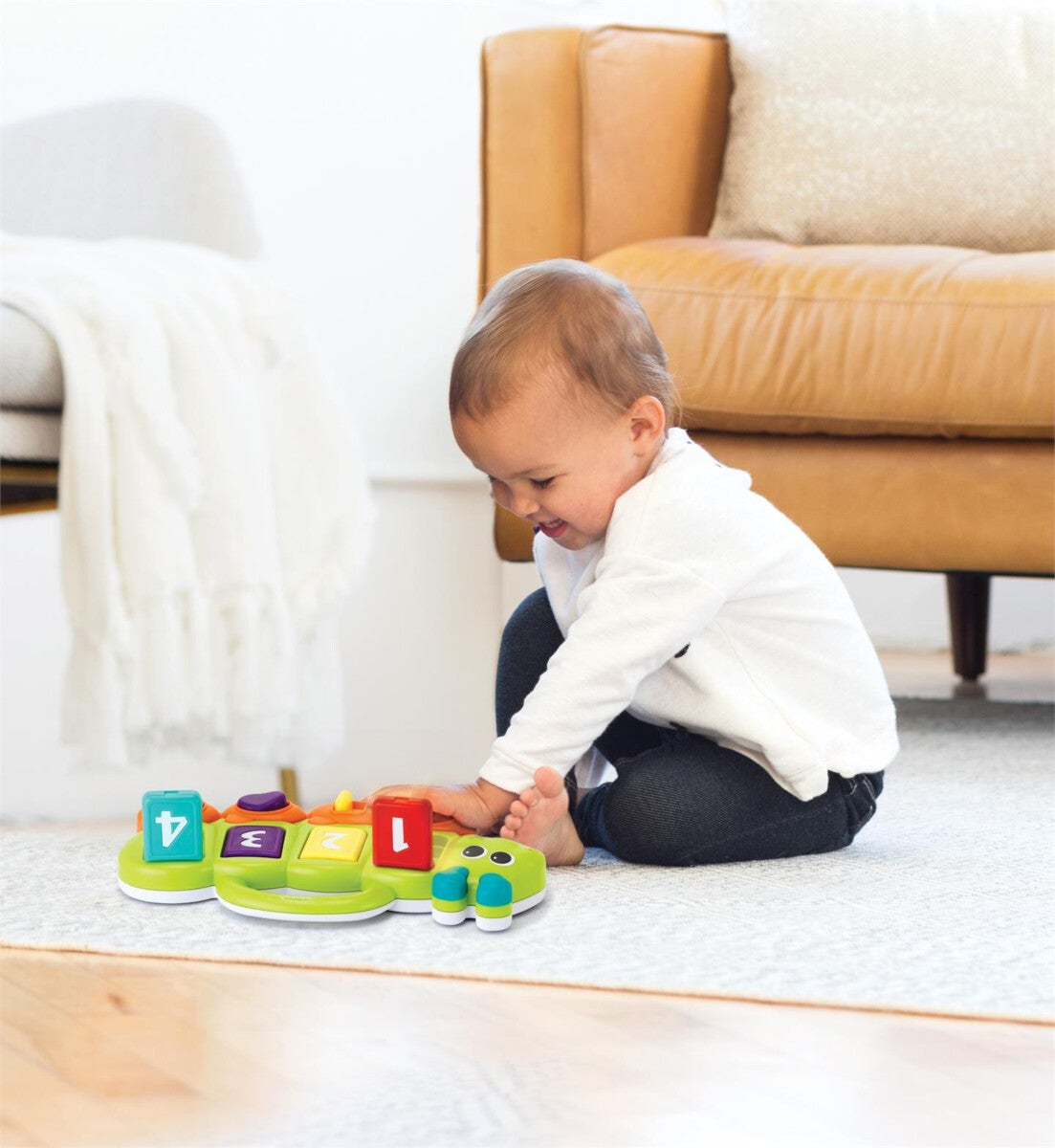 Pop Up Buddy Lyd og Lys Infantino 30cm