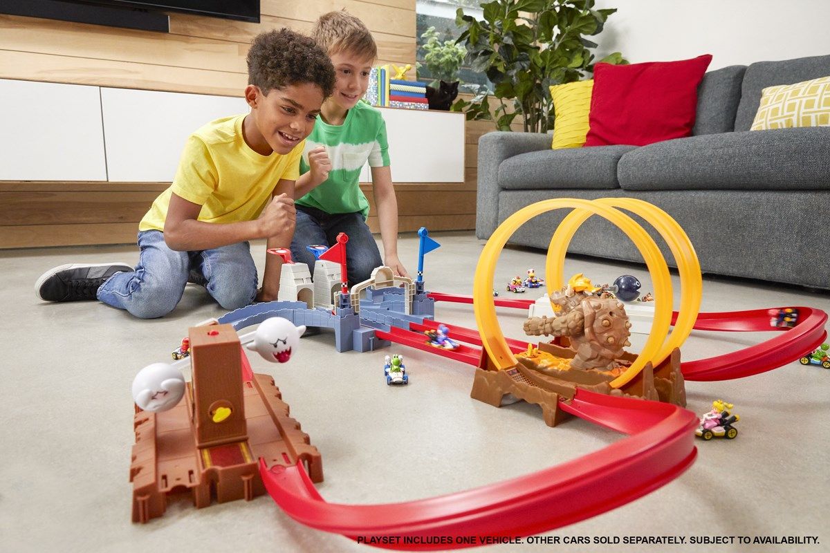 Hot Wheels Mario Kart Nemesis Track Set