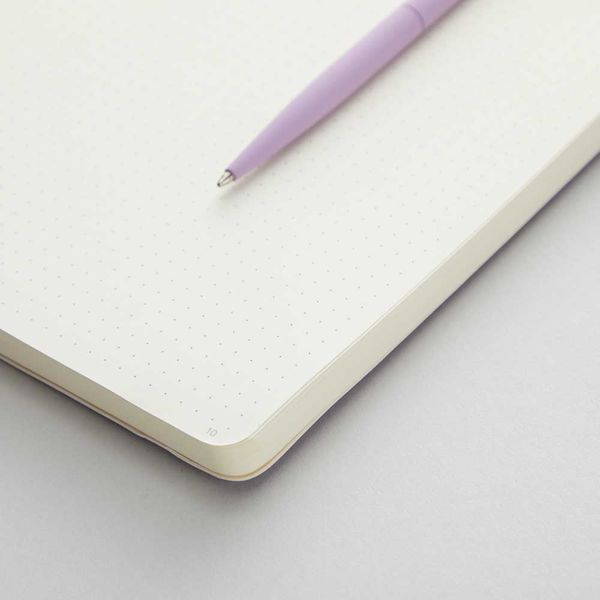 Notatbok Agenzio M Sft Lavender Dot