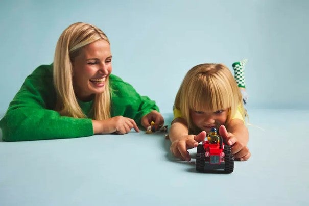 Lego Sett med rød traktor, henger og sau 60461