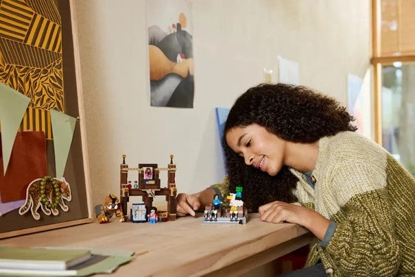 Lego Skogspalass med kamparena 21272